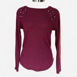 No Boundaries Burgundy Long Sleeve Ribbed Top Lace Up Details Women’s Medium